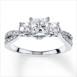 25 Unique & Dazzling Engagement Rings – 9