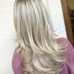 13-long-blonde-haircut-with-long-layers